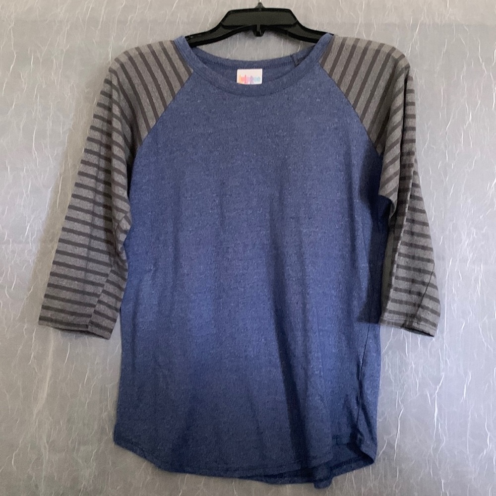Lula Roe mid length sleeve top